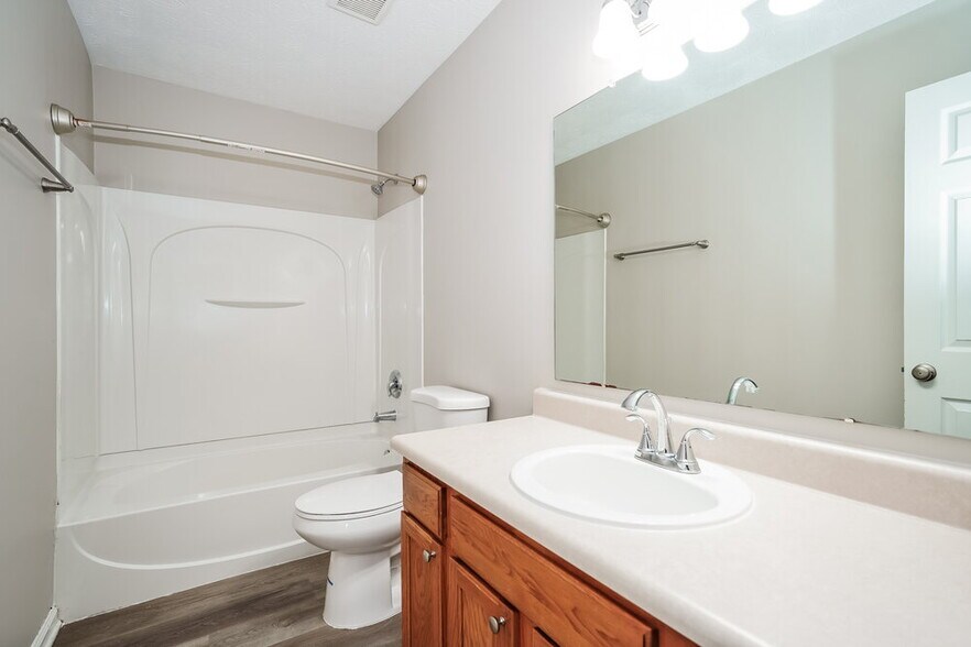 Building Photo - 5718 Cruiser Ave