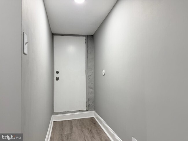 Building Photo - 5115 Pembridge Ave