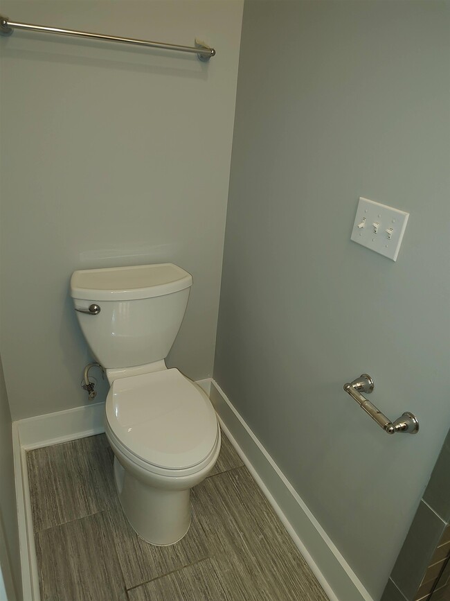 Building Photo - 3549 Esplanade Way