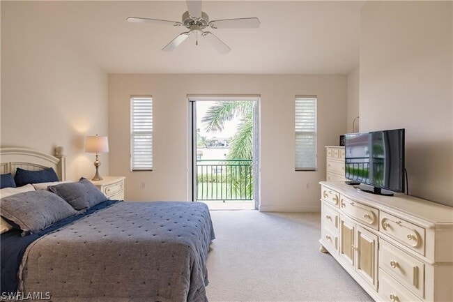 Building Photo - 572 11th Ave S