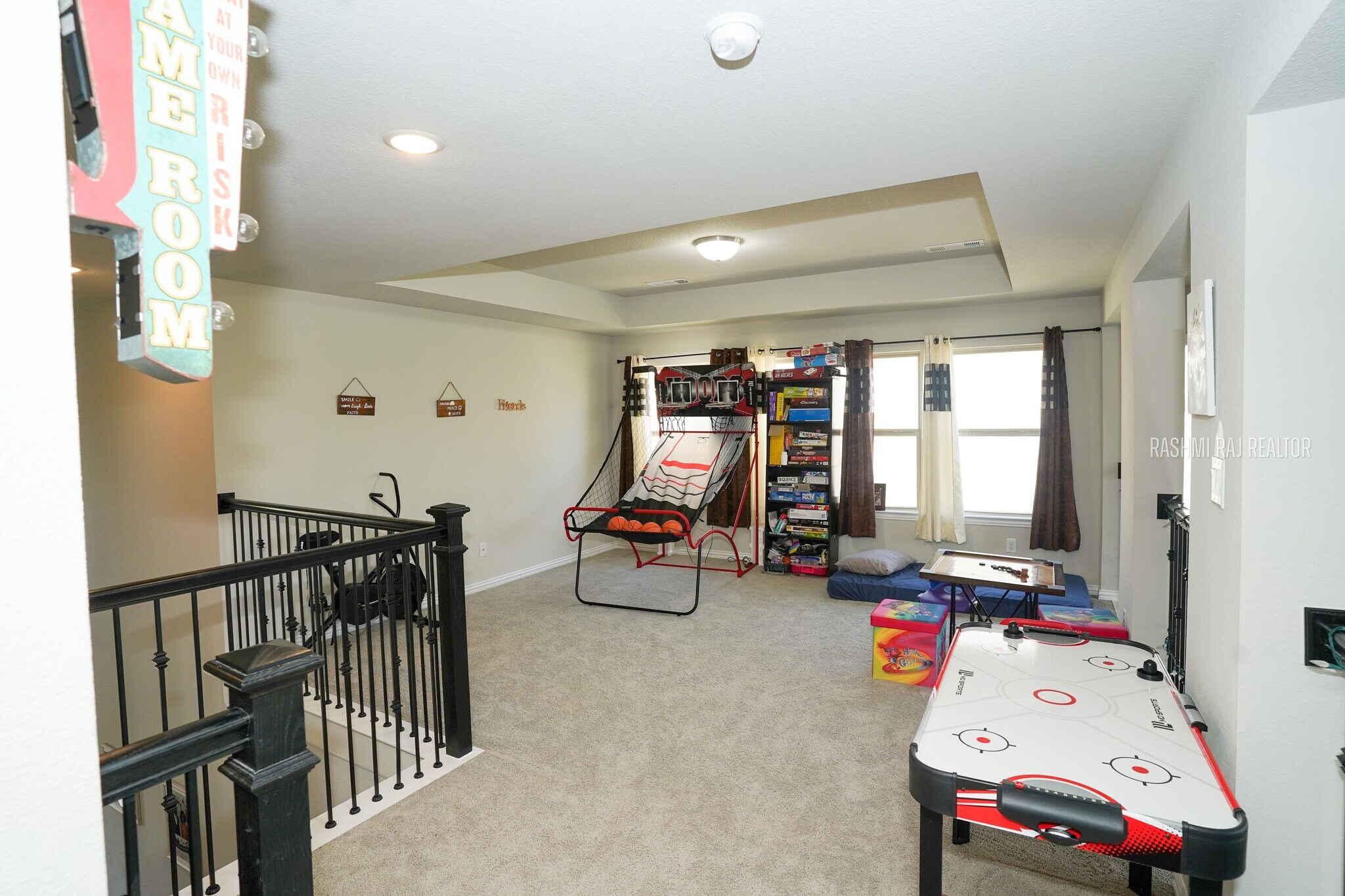 Building Photo - 12559 Ravine Creek Rd
