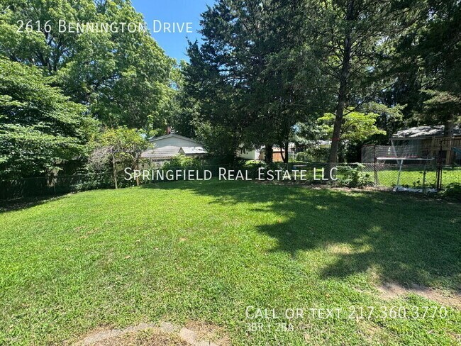 Building Photo - 2616 Bennington Dr