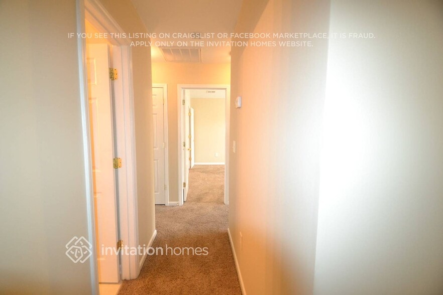 Building Photo - 1304 Red Tallen Ct