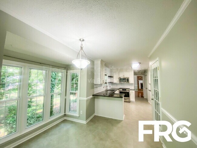 Building Photo - 305 Smith Pl