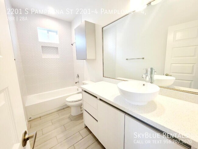 Building Photo - 2201 S Pamplona St