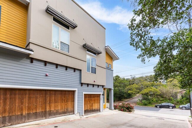 Building Photo - 404 W Alpine Rd