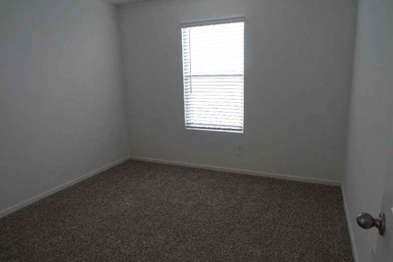 Building Photo - 3004 Fall Gold Ln