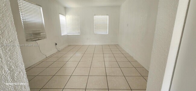 Building Photo - 15640 NW 159th St Rd