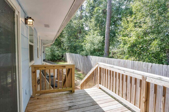 Building Photo - 266 S Villas Ct