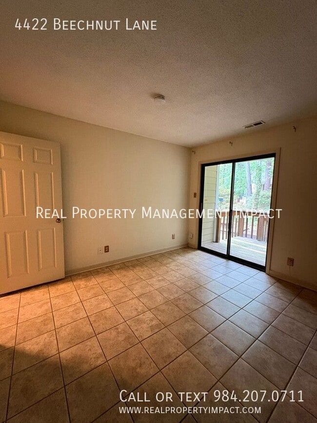Building Photo - 4422 Beechnut Ln