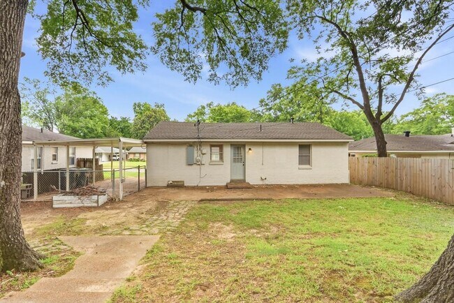 Building Photo - 4906 Verne Rd