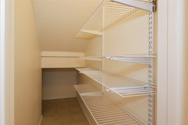 Building Photo - 8710 McPherson Rd