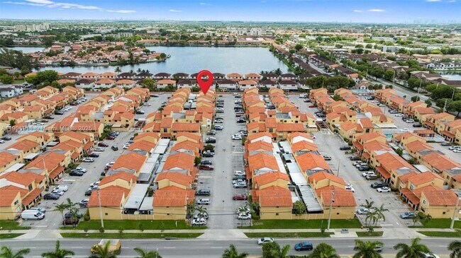 Building Photo - 2735 W 61st Pl