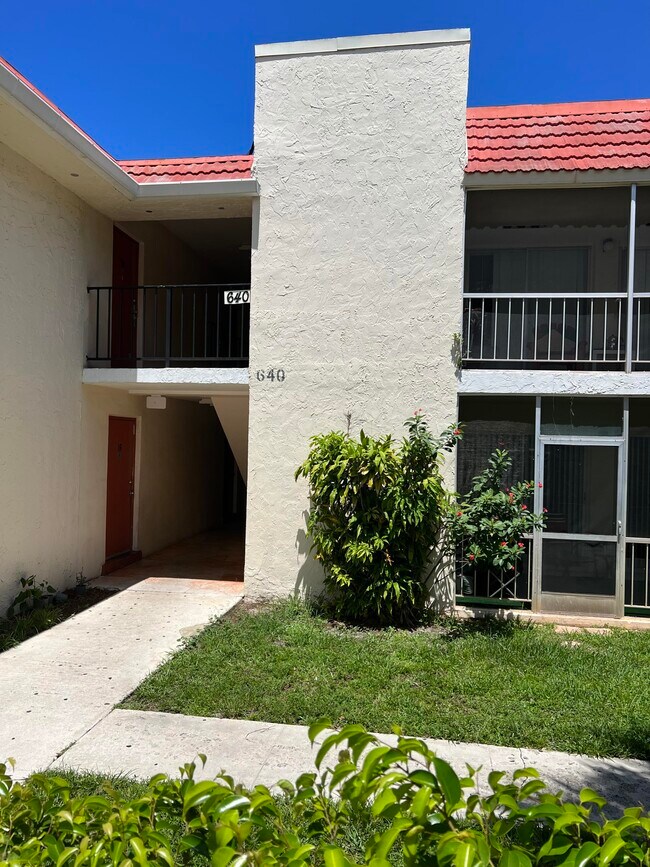 Primary Photo - 640 NW 13th St