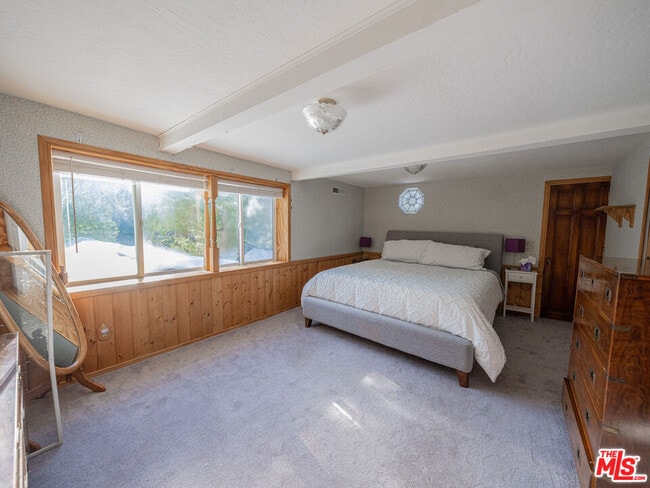 Building Photo - 233 Corona Cir