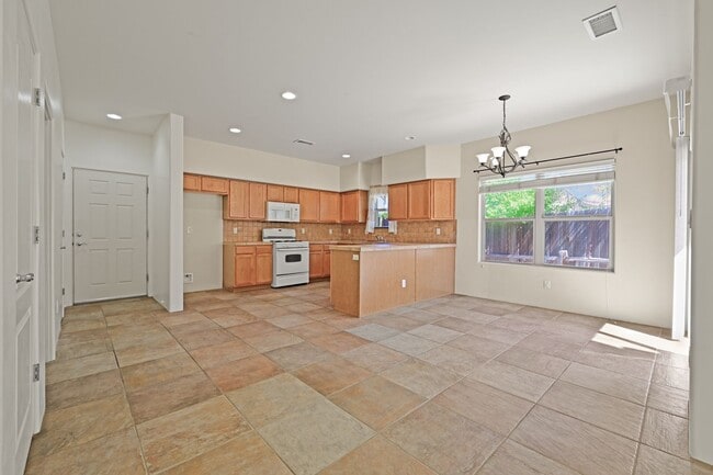 Building Photo - 1 MO. FREE RENT WITH 2 YR. LEASE!  Bright Tierra Contenta Retreat