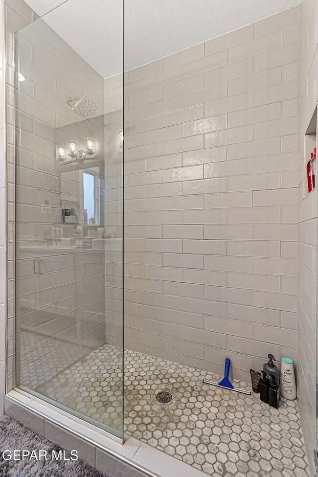 Building Photo - 9904 Monaco Dr