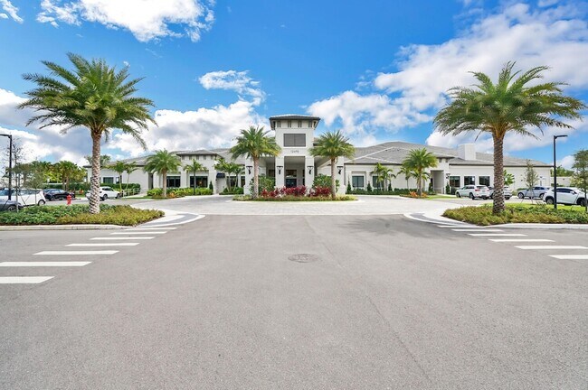 Building Photo - 12597 Vincenza Way