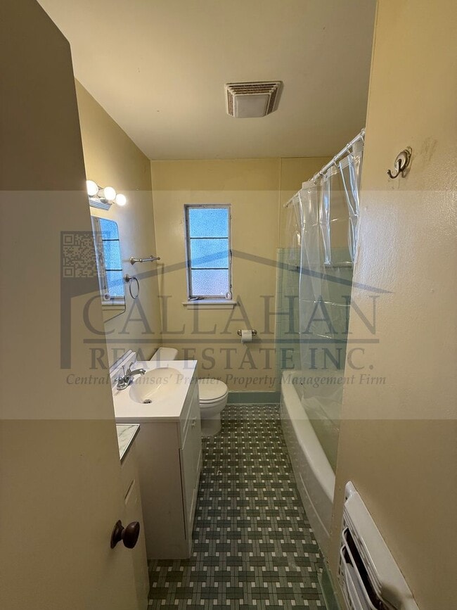 Building Photo - Park Hill 2 Bedroom