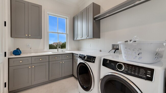 Building Photo - 1058 Debordieu Blvd