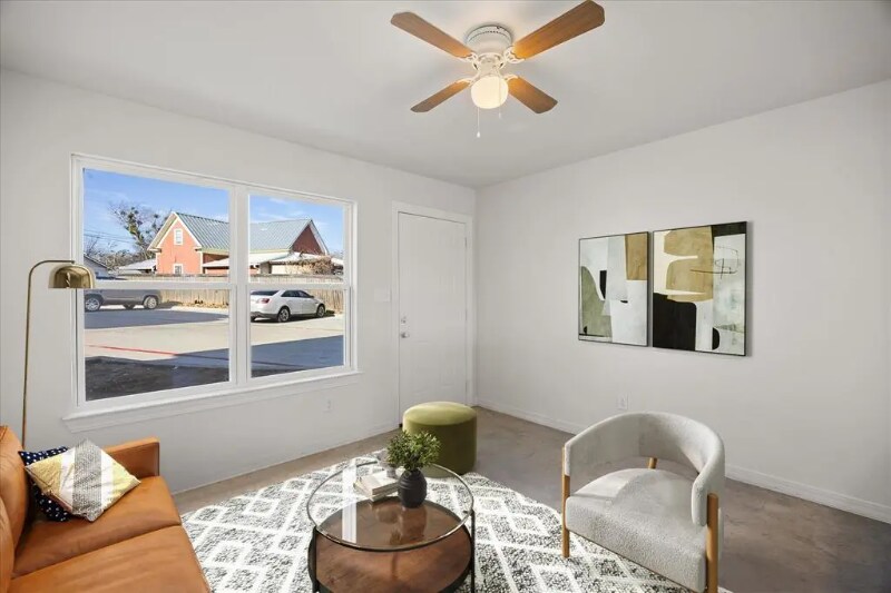 Building Photo - 645 N McCart St