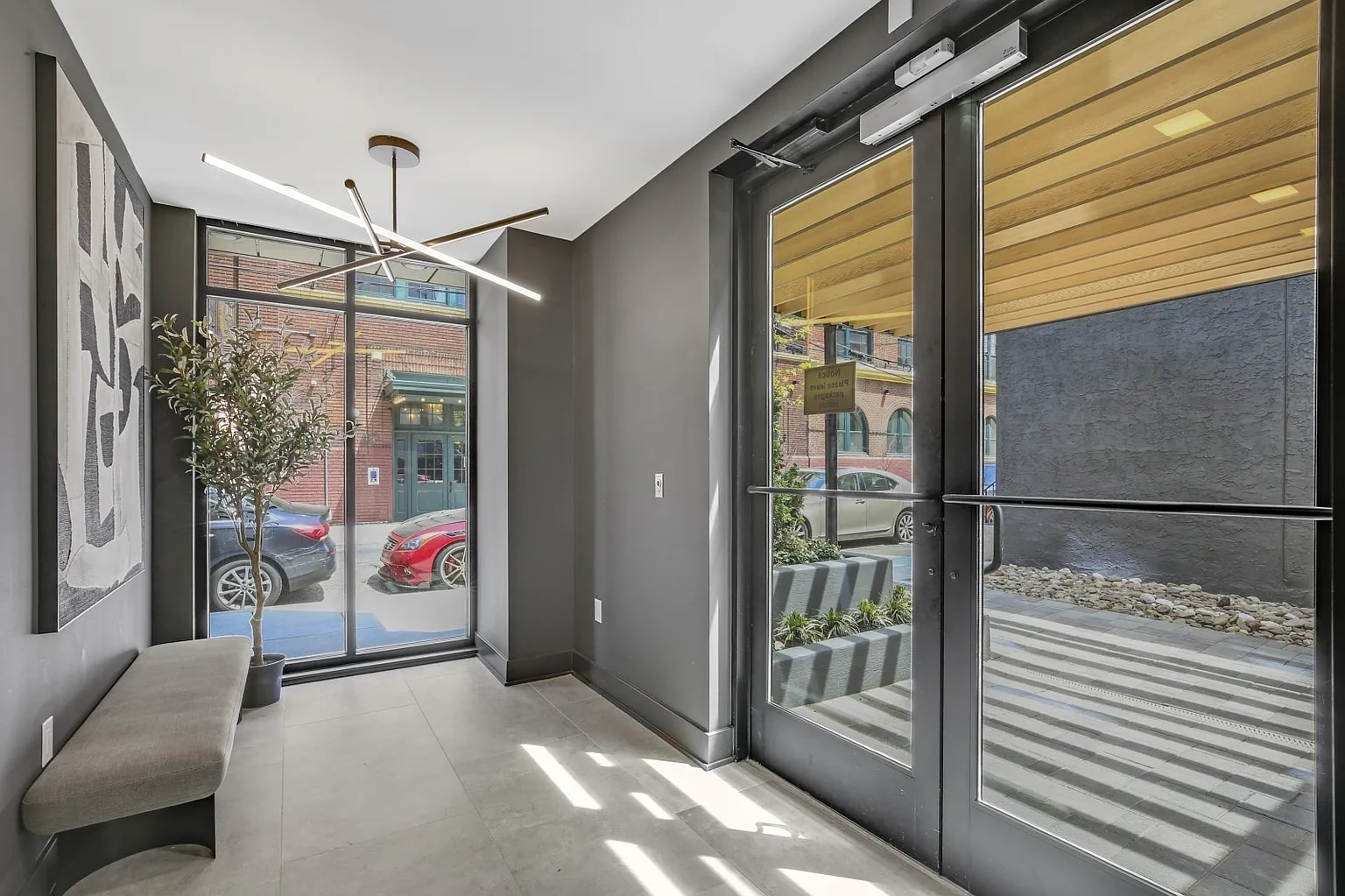 Building Photo - 2000 Dreer St