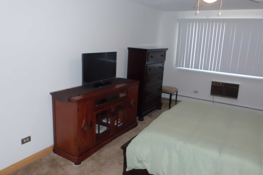 Master 2 - 745 S Alton Way