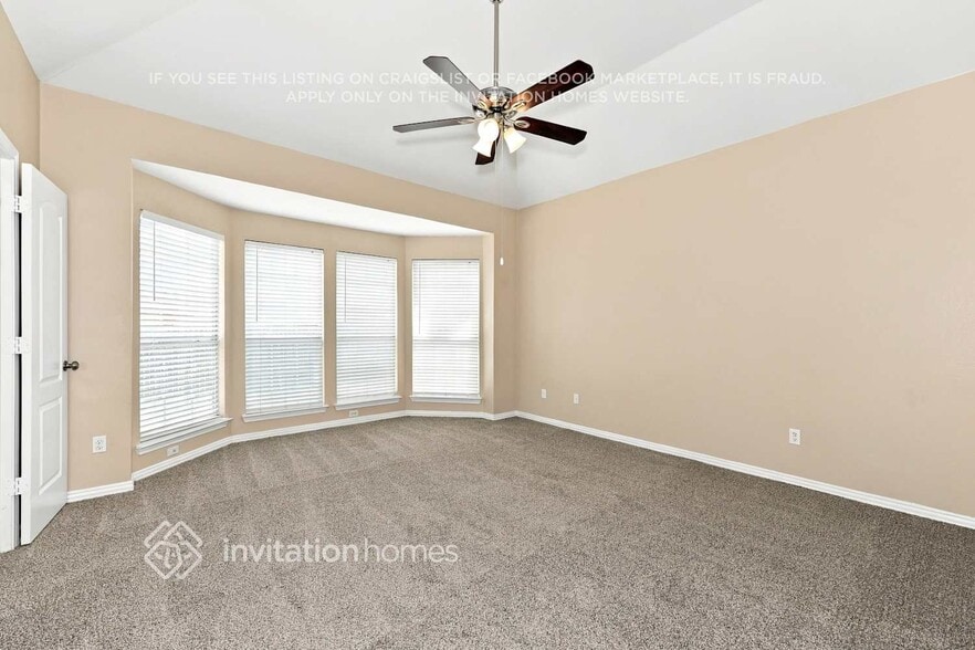 Building Photo - 4634 Lincolnshire Dr