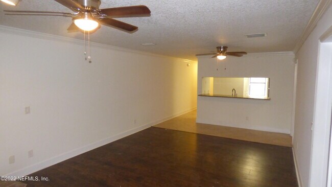 Building Photo - 5615 San Juan Ave