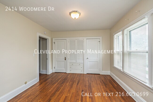 Building Photo - 2414 Woodmere Dr
