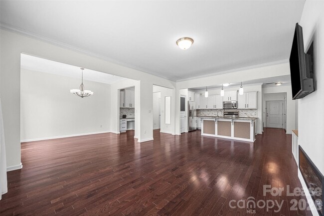 Building Photo - 872 Summerlake Dr
