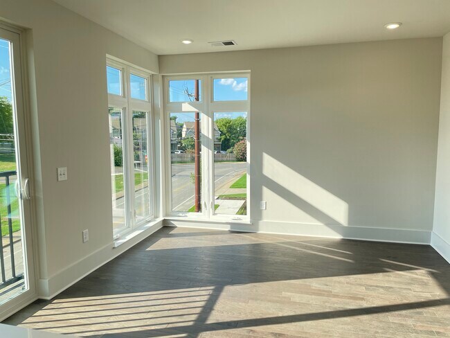 Building Photo - 1507 Porter Rd