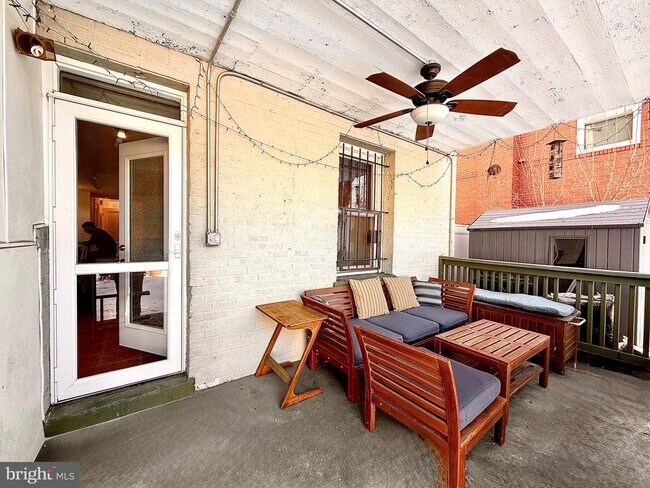 Building Photo - 1412 A St SE