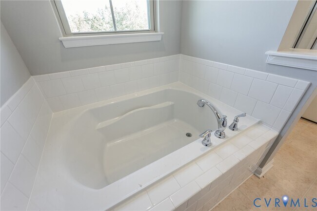 Building Photo - 6404 Bilberry Aly