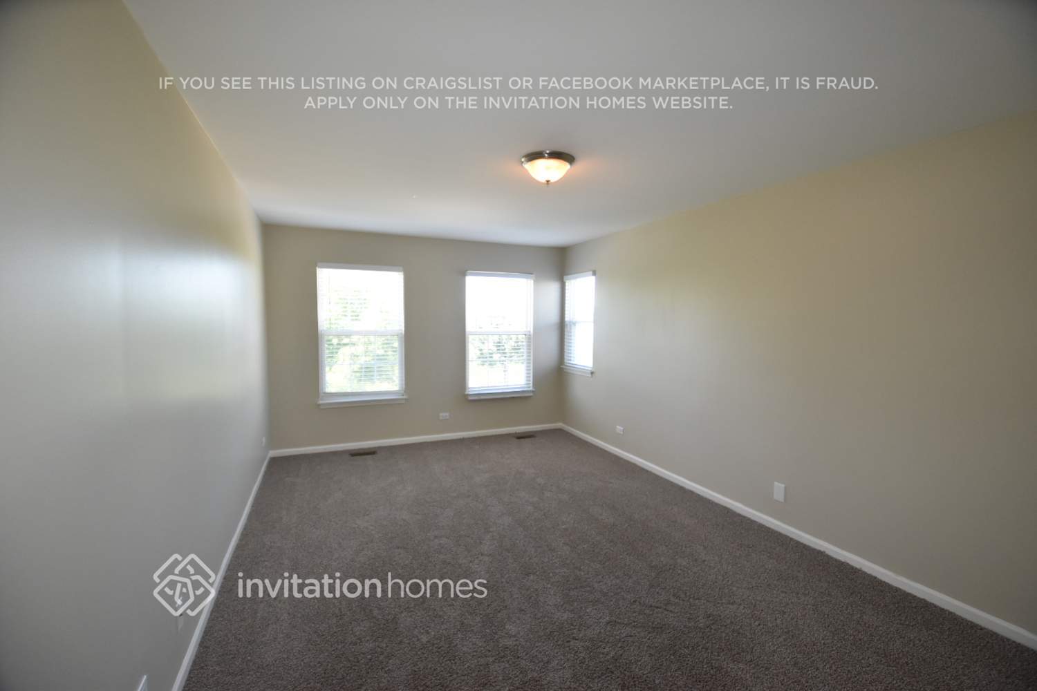 Building Photo - 290 S Annandale Dr