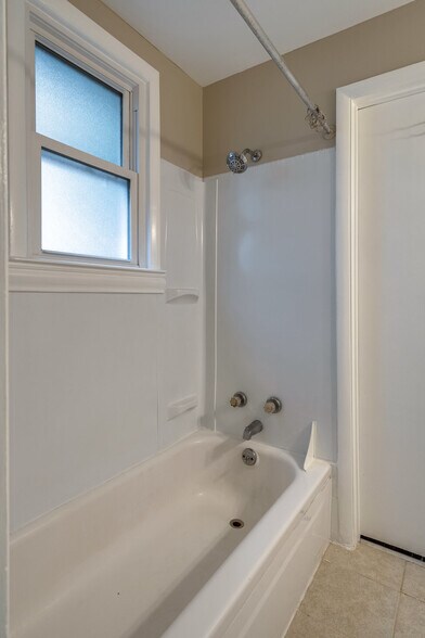 Building Photo - 3817 Burrus St