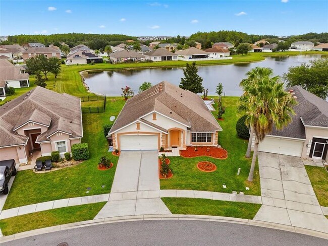 Building Photo - 2819 Maguire Dr