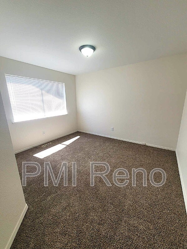 Building Photo - 1372 Laser Ct