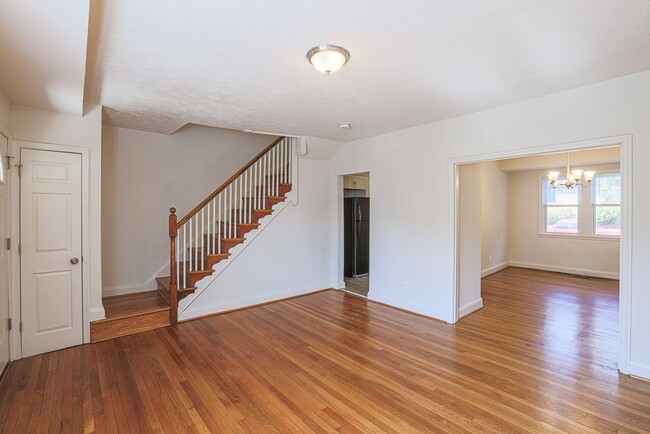 Building Photo - 5662 Kavon Ave