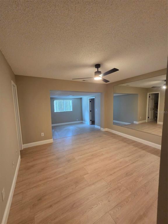 Building Photo - 3334 Sassafras Ct
