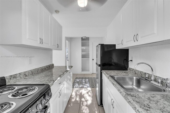 Building Photo - 601 NW 90th St