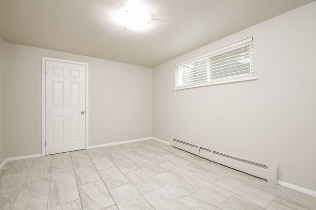 Building Photo - 1031 Ammons St