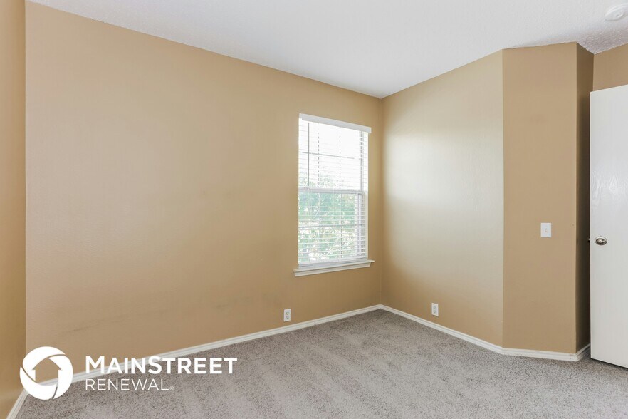 Building Photo - 6734 Ambercrest Dr