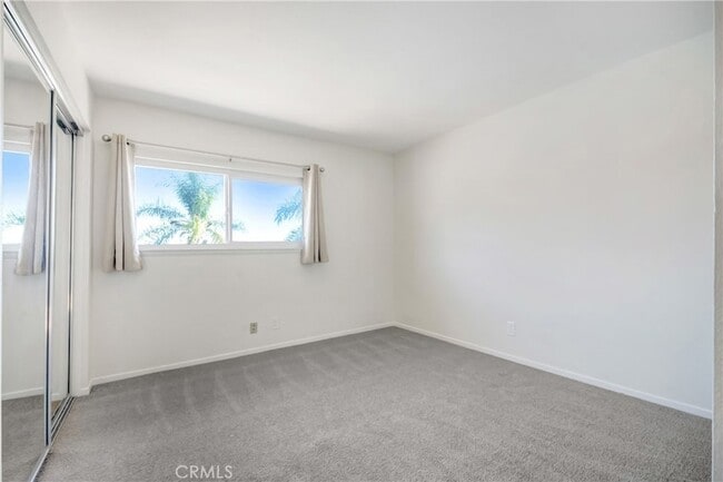 Building Photo - 1140 Regal Canyon Dr