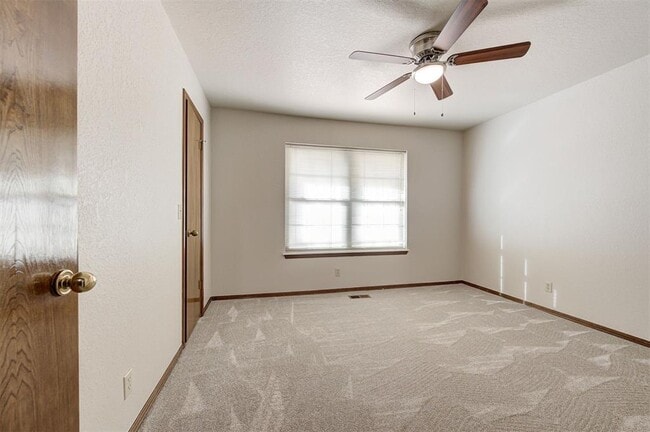 Building Photo - 7201 NW 150th St