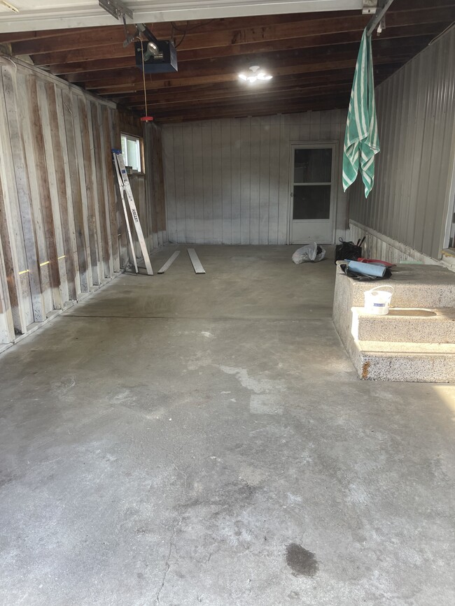 Garage + storage room in back - 4 Meadow Lark Ln