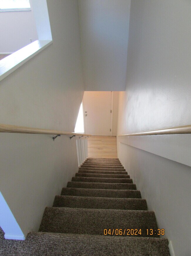 Building Photo - 1128 Mary Joye Ave