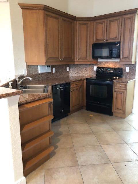 Building Photo - 6140 Santa Margarito Dr