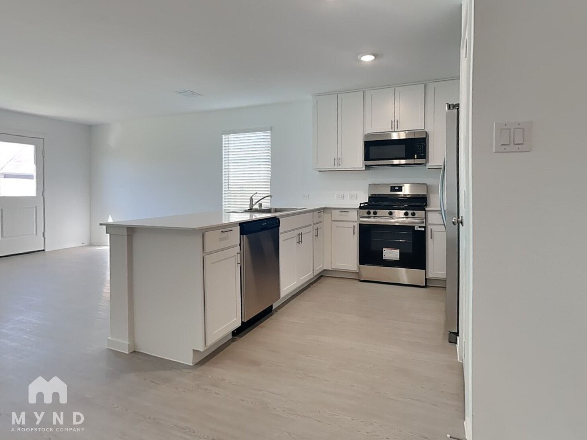 Building Photo - 1836 Javelina St