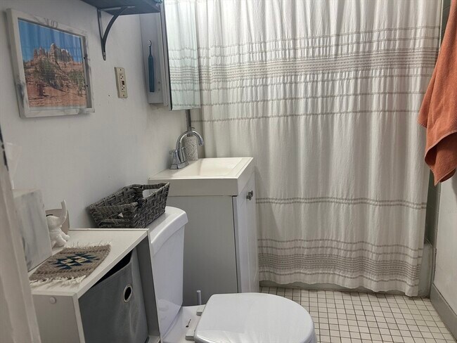 Building Photo - 2039 Commonwealth Ave